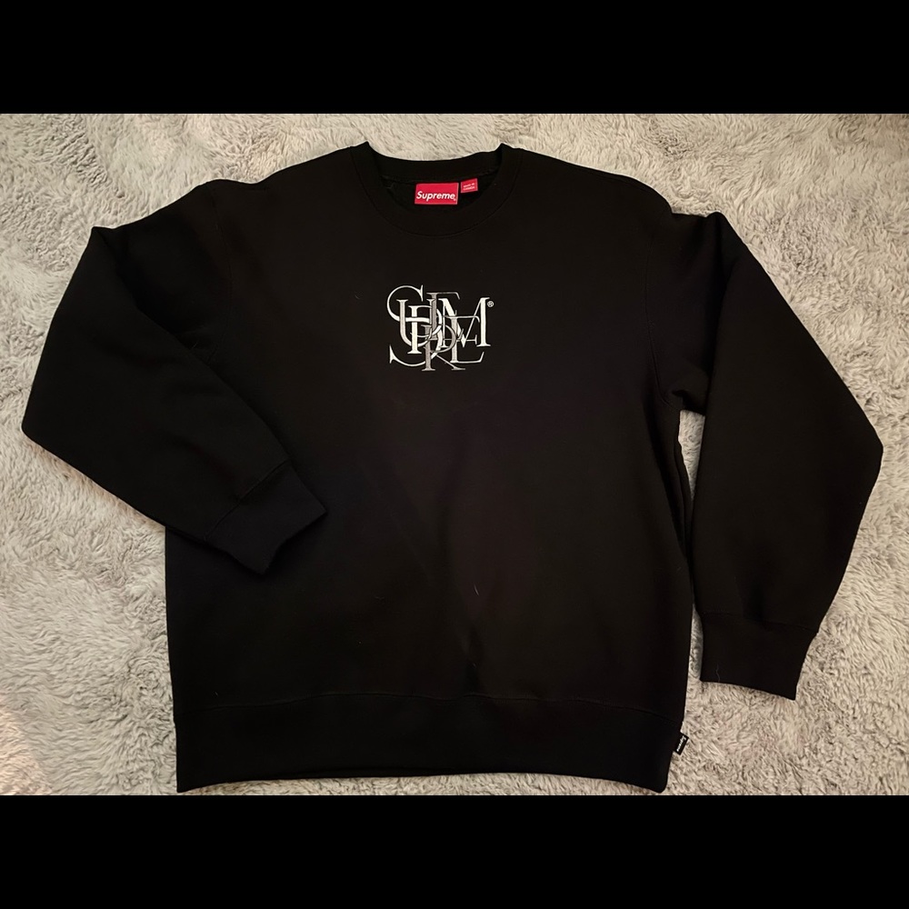 Supreme Overlap Crewneck - black. Mens size S. Never worn